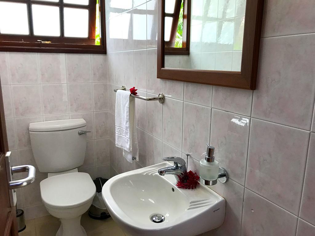 Villa Saint Sauveur Baie Sainte Anne Ngoại thất bức ảnh