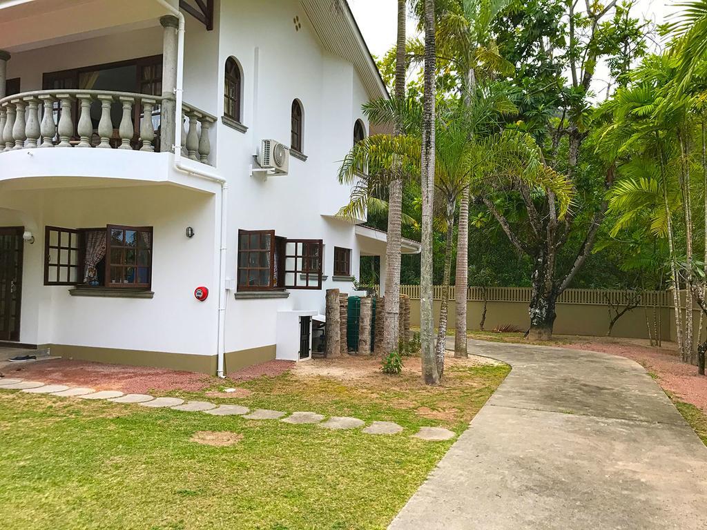 Villa Saint Sauveur Baie Sainte Anne Ngoại thất bức ảnh